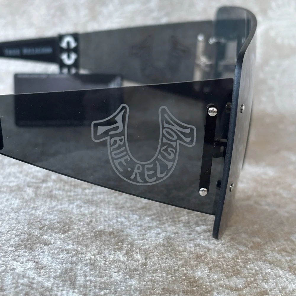 Brand New True Religion Black Rimless Shield Sunglasses Retro Wide Arm Horseshoe